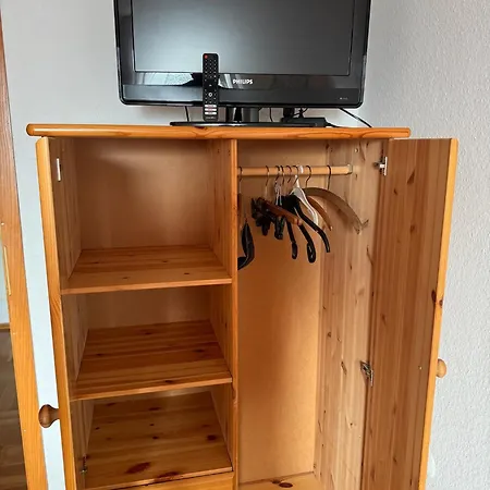 招待所 Faulpelz - Zweibettzimmer Gemeinschaftsbad Niederorschel