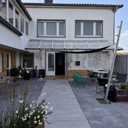 Faulpelz - Zweibettzimmer Gemeinschaftsbad Vendégház *