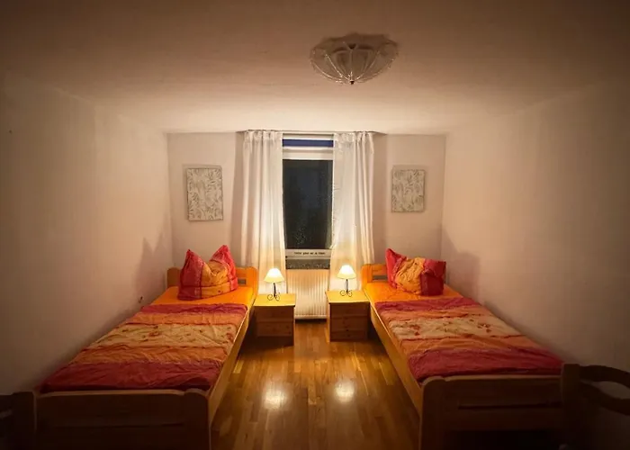 Faulpelz - Zweibettzimmer Gemeinschaftsbad 招待所